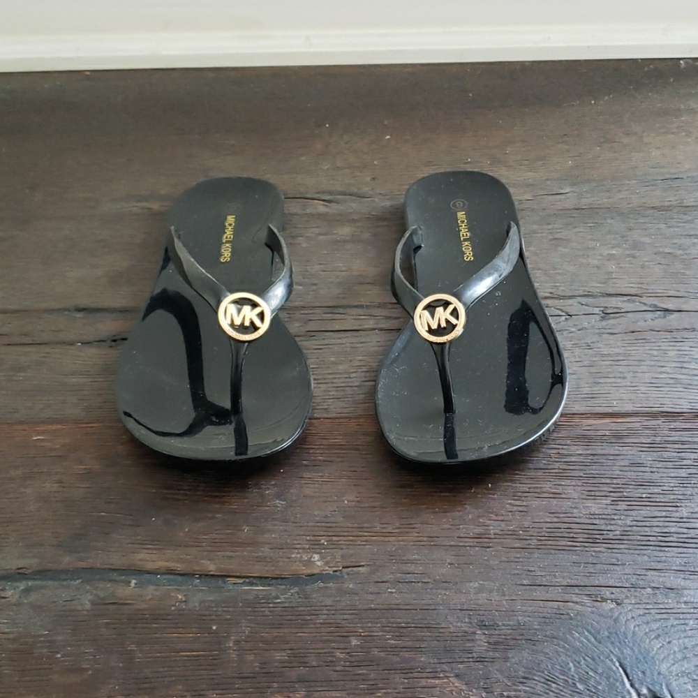 Flip flops